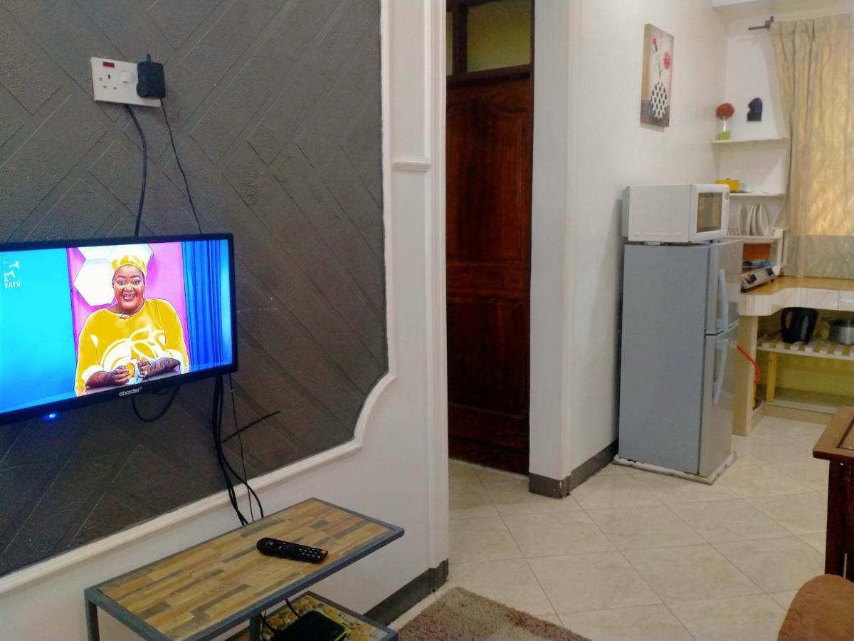 Babajay Family Home Дар ес Саалам Екстериор снимка