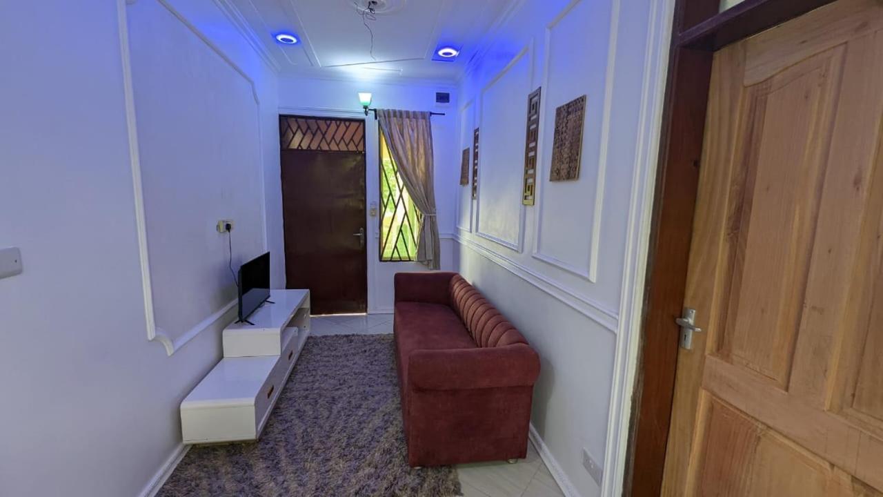 Babajay Family Home Дар ес Саалам Екстериор снимка