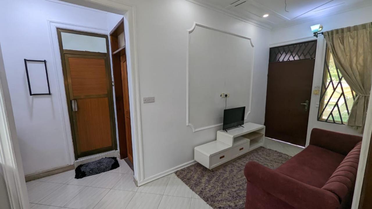 Babajay Family Home Дар ес Саалам Екстериор снимка